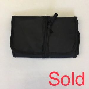 MAKEUP BRUSHES•HOLDER